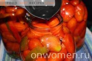 Inlagda tomater med paprika