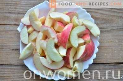 Komposit från äpplen och plommon för vintern