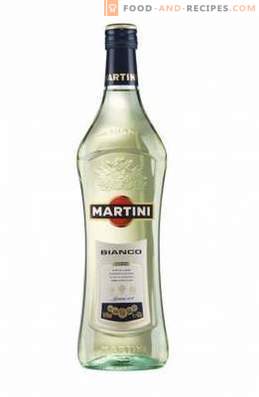 Wie man Bianco Martini trinkt