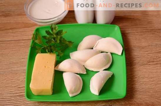 Dumplings bakade i ugnen är ett ovanligt sätt att laga vanliga måltider. Steg-för-steg fotorecept av dumplings med potatis i ugnen